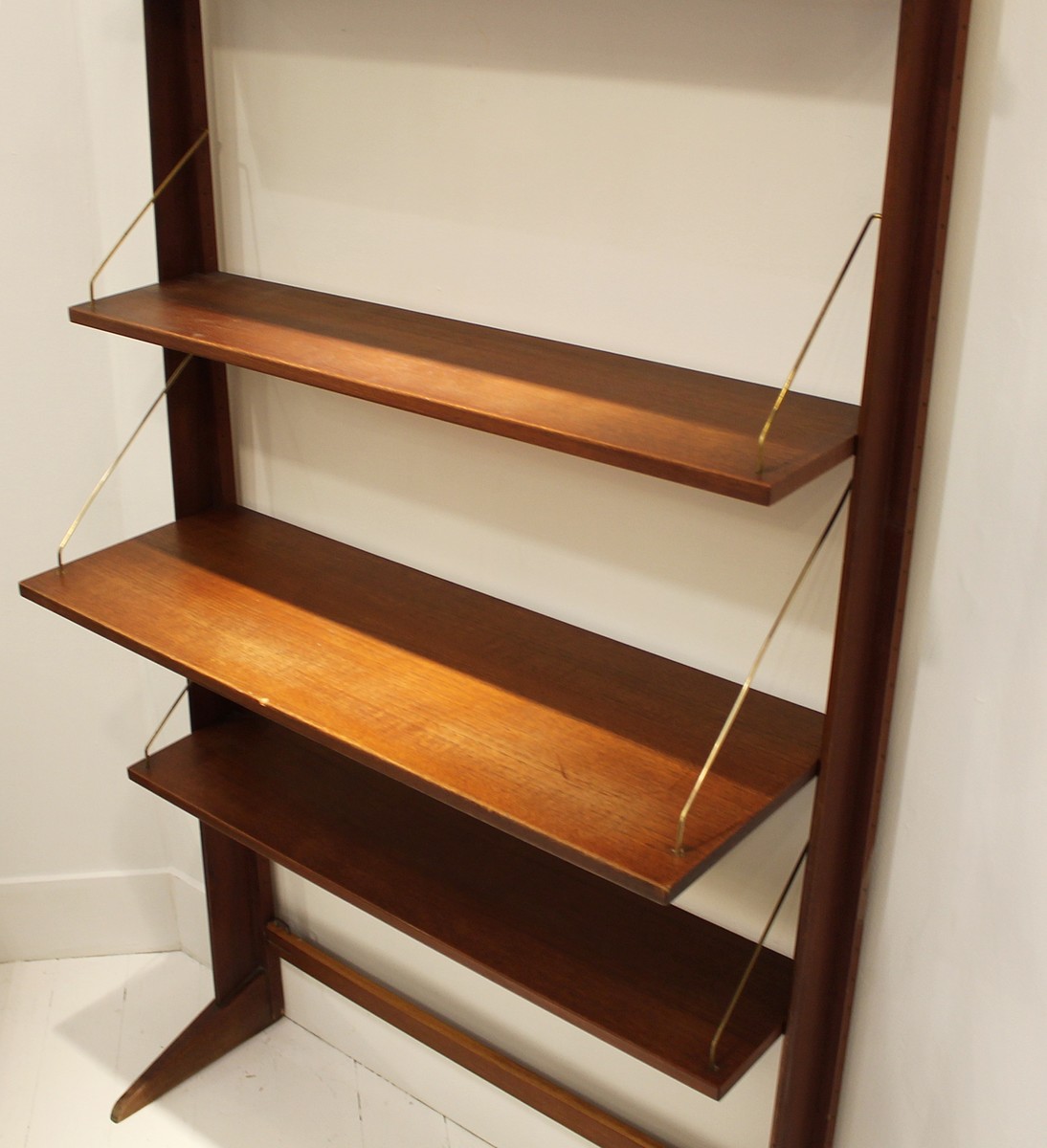 mid century modern shelf