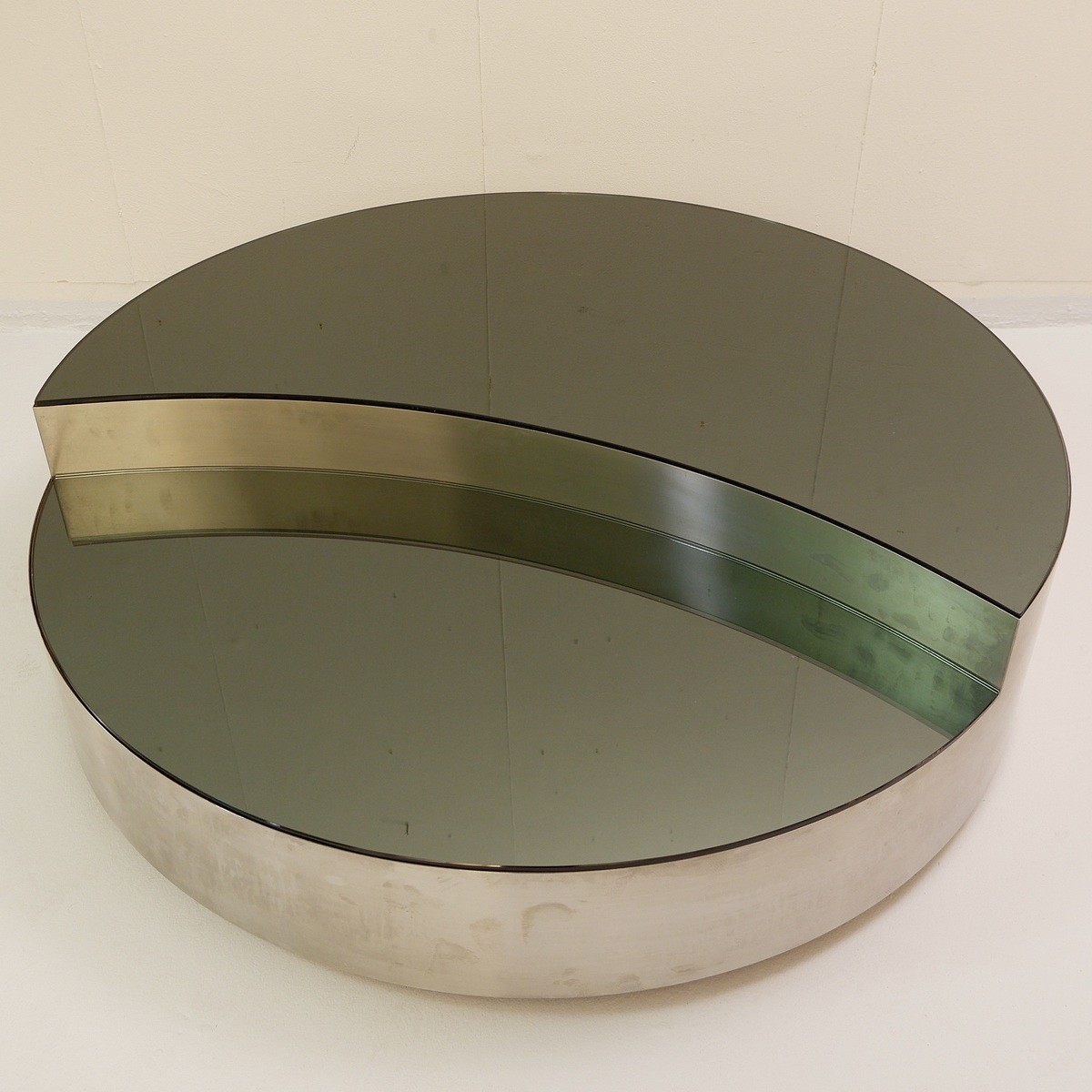 italian-round-coffee-table-in-brushed-ch