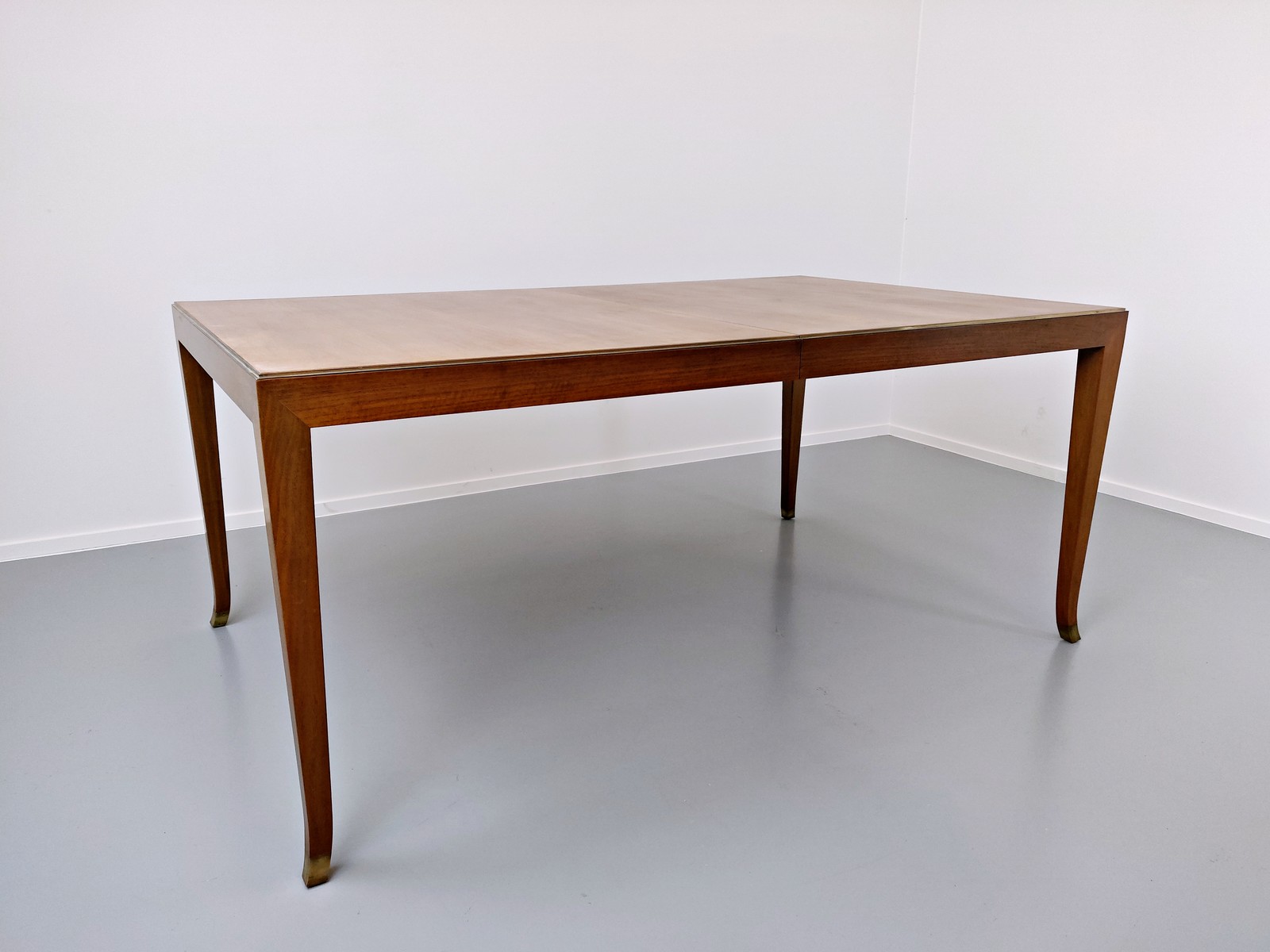 extendable-dining-table-by-t-h-robsjohn-