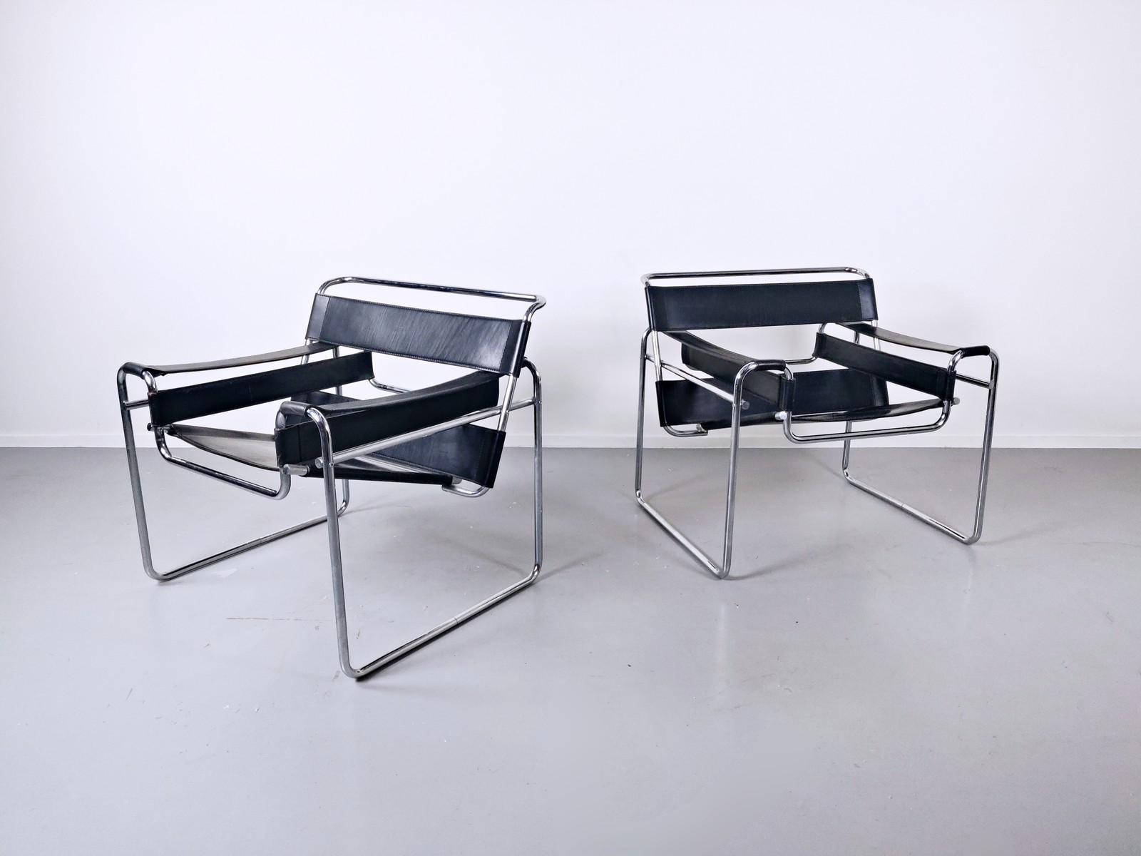 pair-of-armchairs-model-wassily-by-marce