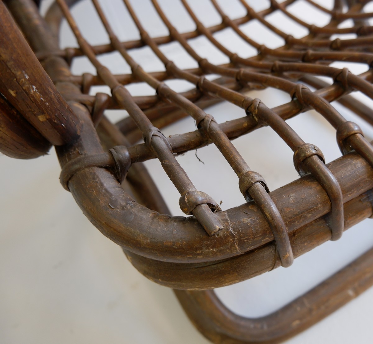 pair-of-rattan-lounge-chairs-by-tito-agn