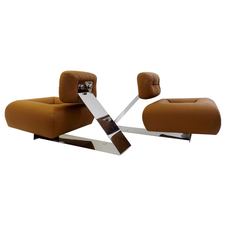 pair-of-cognac-leather-lounge-chairs-model-aran-by-oscar-niemeyer-1975-5230385-en-max.jpg