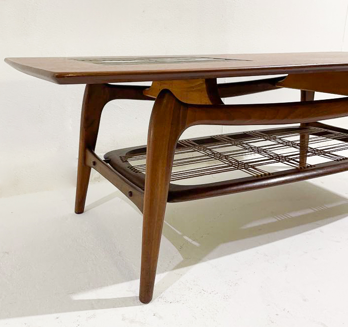 Mid-Century Modern Coffee Table with Ceramic Details, 1960s – Living in ...