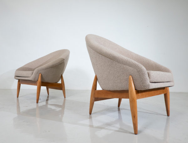 Pair of Mid-Century Modern Beige Fabric Armchairs by Julia Gaubek - Hungary 1950s