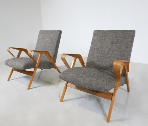 Mid-Century Modern Pair of Armchairs, 1950s, Czech Republic (New Upholstery)