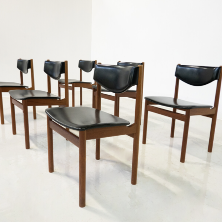 Mid-Century Modern Set of 6 Scandinavian Chairs