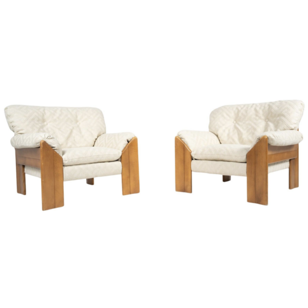 Pair of Mid Century Modern Armchairs by Sapporo for Mobil Girgi