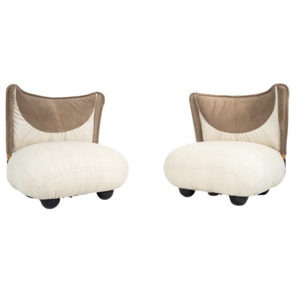 Pair of " Le Bugie" Lounge Chairs by Alessandro Becchi for Giovannetti, 1980s - New Upholstery