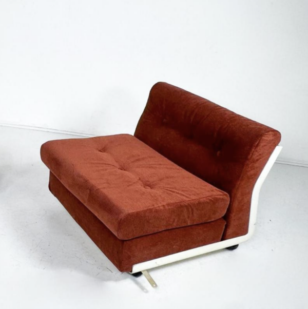 Mid-Century Modern Pair of "Amanta" Armchairs by Mario Bellini, 1960s - Image 2