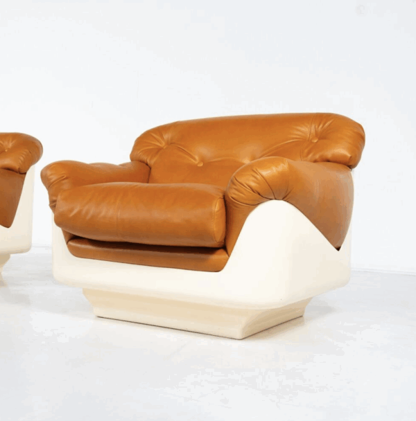 Pair of Armchairs by Jorge Zalszupin, Fiberglass and Leather, 2 pairs available - Image 7