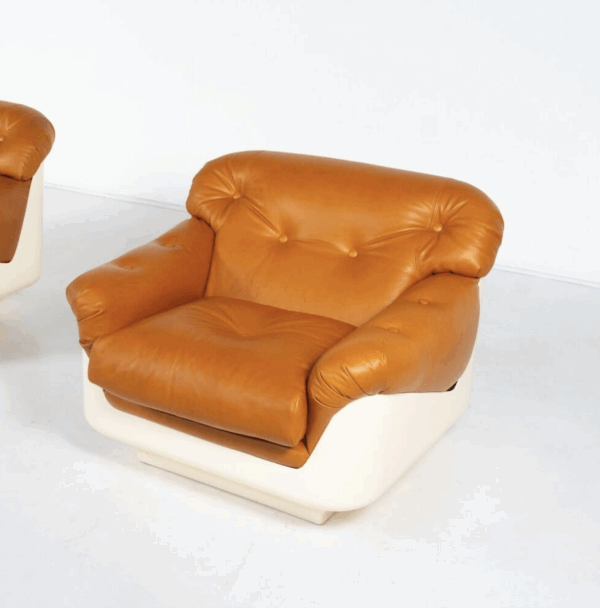 Pair of Armchairs by Jorge Zalszupin, Fiberglass and Leather, 2 pairs available - Image 6