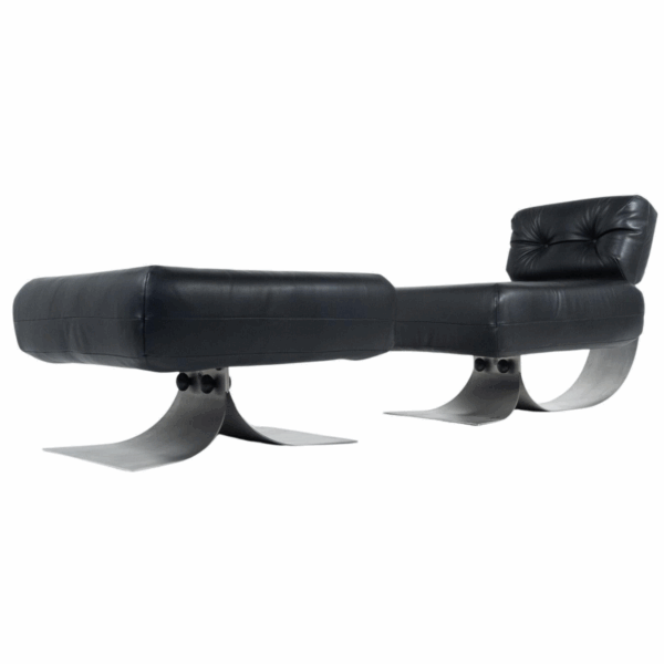 "Alta" Lounge chair and Ottoman by Oscar Niemeyer for Mobilier International