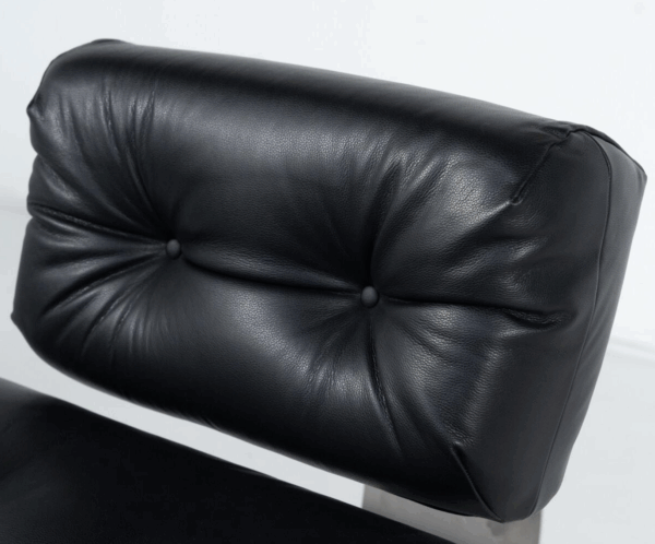 "Alta" Lounge chair and Ottoman by Oscar Niemeyer for Mobilier International - Image 3