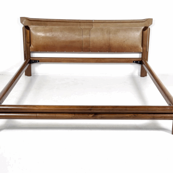 Mid-Century Modern Bed, Wood and Leather, Italy - Image 8