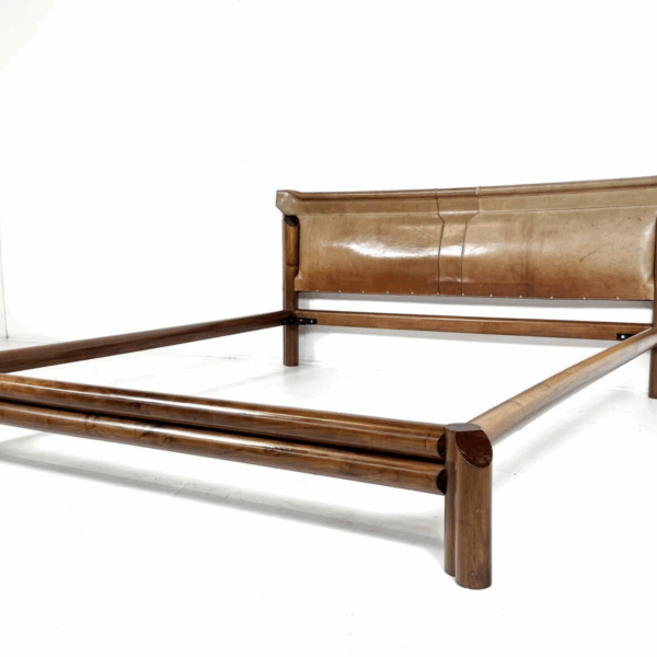 Mid-Century Modern Bed, Wood and Leather, Italy - Image 7