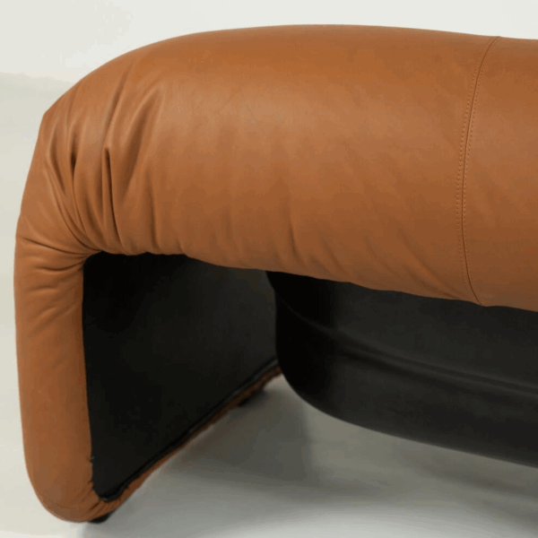 Bonanza 2 Seater Sofa by Afra & Tobia Scarpa, 1970s - New Leather Upholstery - Image 3