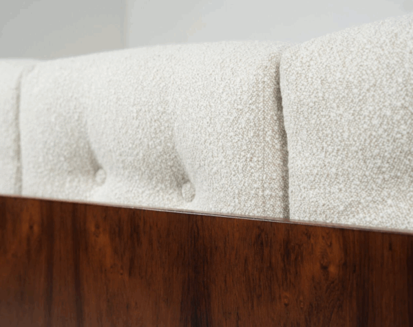 Mid-Century Sofa Oriolo by Claudio Salocchi for Sormani, Wood and White Fabric - Image 8