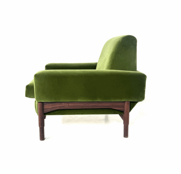 Mid-Century Modern Pair of Armchairs, Wood and Green Velvet, 1960s - Image 7