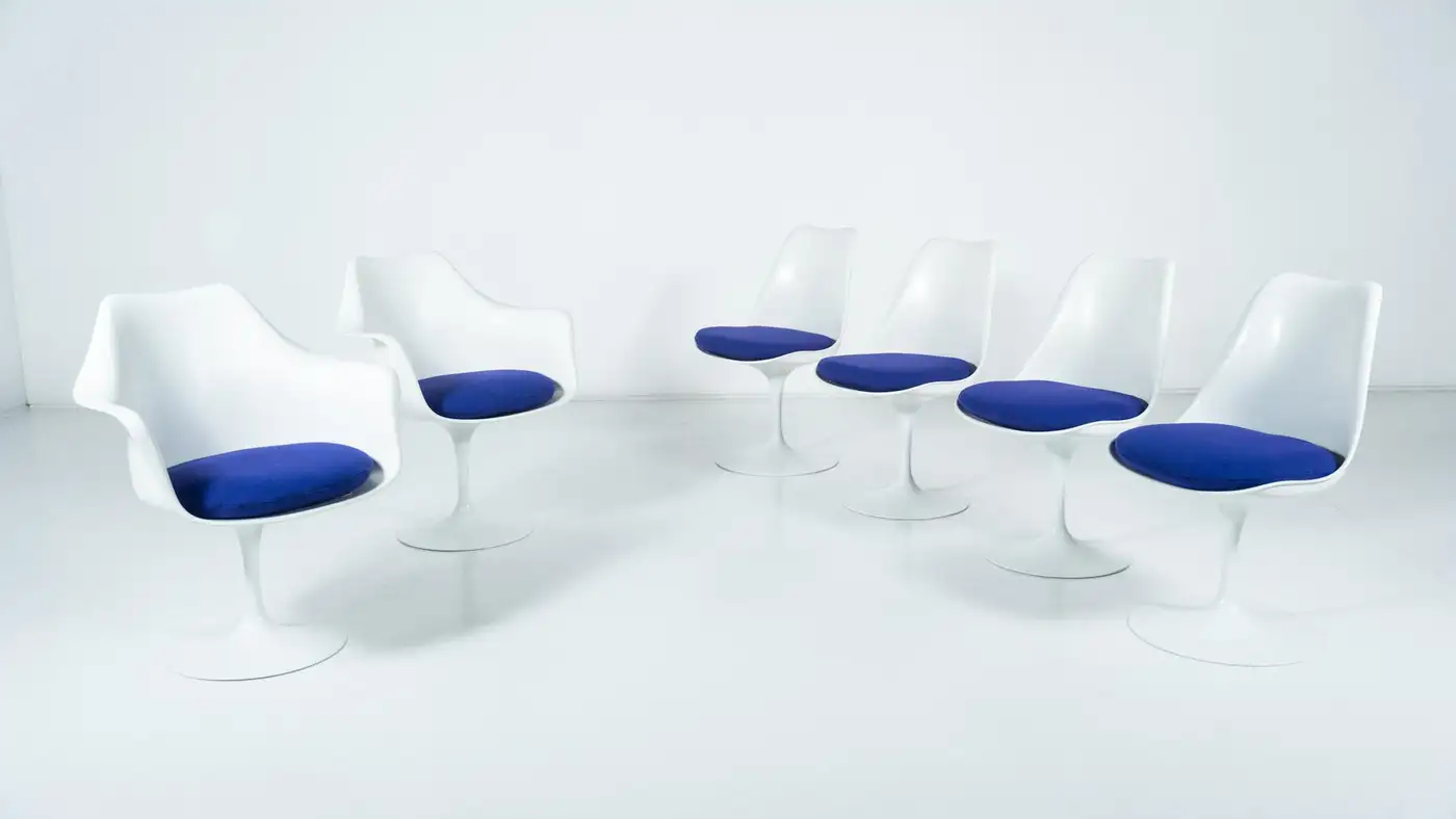 "Tulip" Chairs and Armchairs by Eero Saarinen, Knoll Studio - New Upholstery