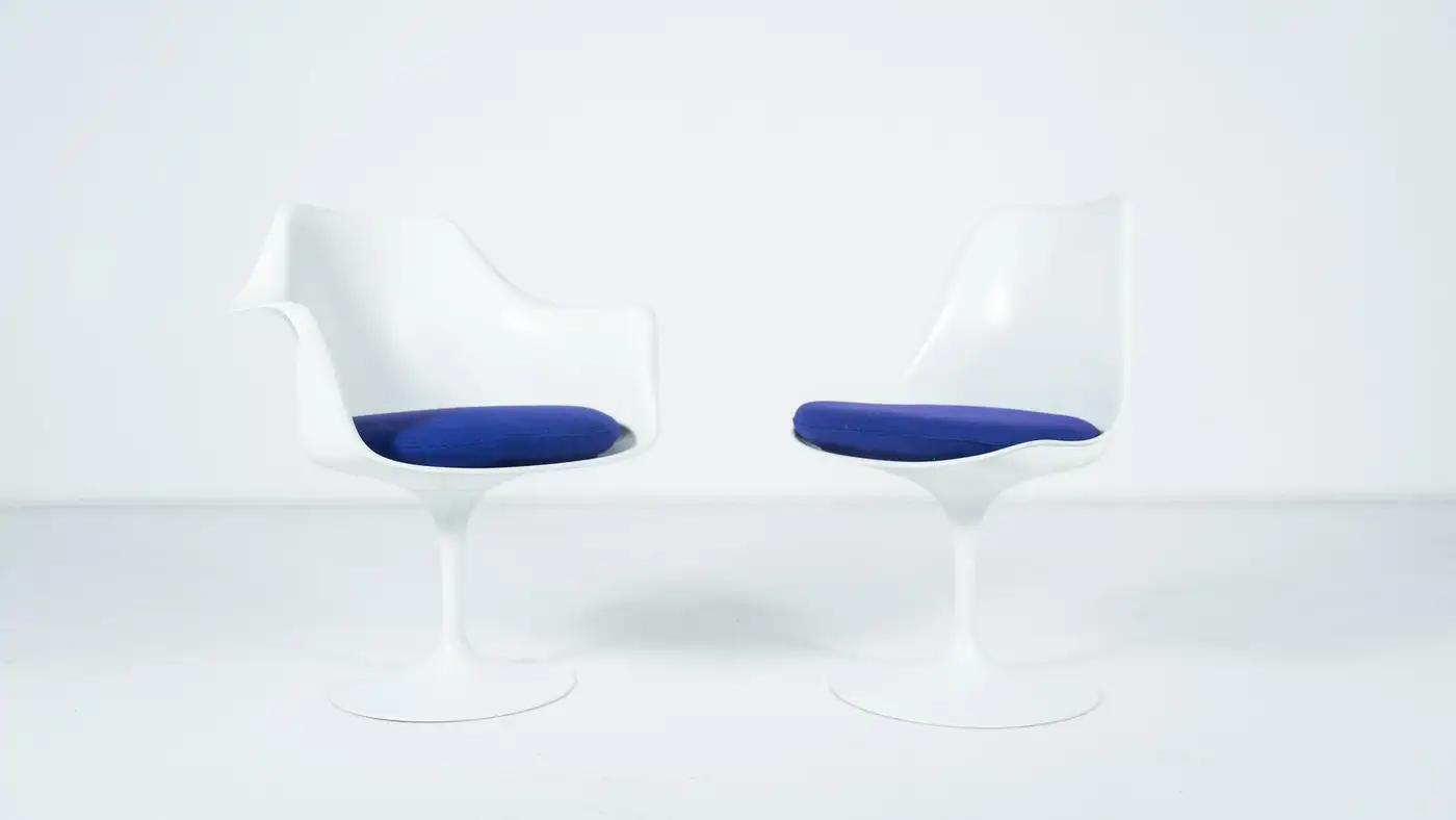 "Tulip" Chairs and Armchairs by Eero Saarinen, Knoll Studio - New Upholstery - Image 2