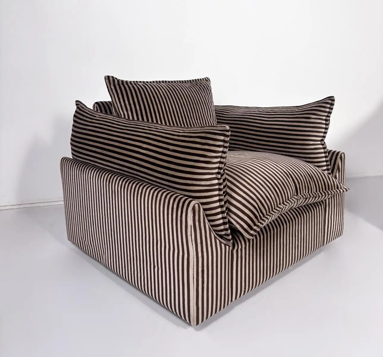 Pair of Armchairs "Cado" by Gunnar Gravesen and David Lewis Divano for ICF - Image 2