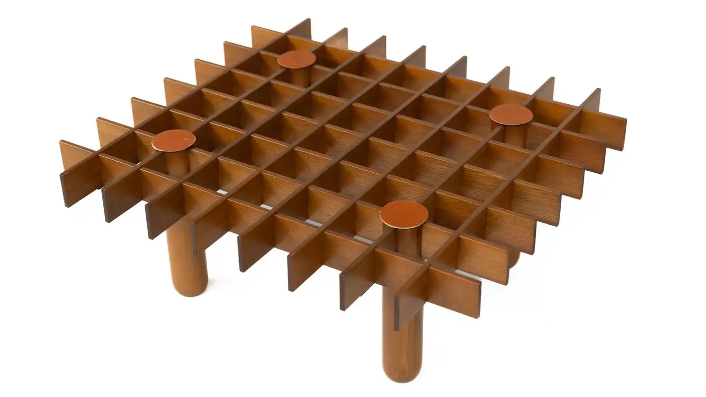 Mid-Century Wood and Glass Coffee Table in the style of Gianfranco Frattini - Image 4