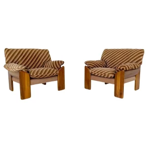 Pair of Italian Mid Century Armchairs by Sapporo for Mobil Girgi