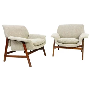 Mid Century Pair of "849" Armchairs by Gianfranco Frattini