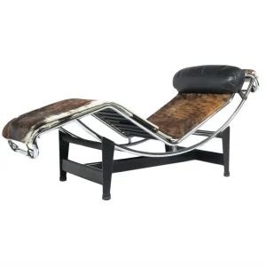 Early Edition Le Corbusier Lounge Chair LC4 For Cassina, Italy