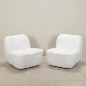 Pair of contemporary italian white chauffeuse