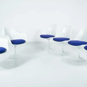 "Tulip" Chairs and Armchairs by Eero Saarinen, Knoll Studio - New Upholstery